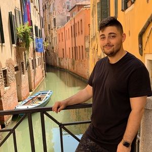 Meet your Posher, Tyler